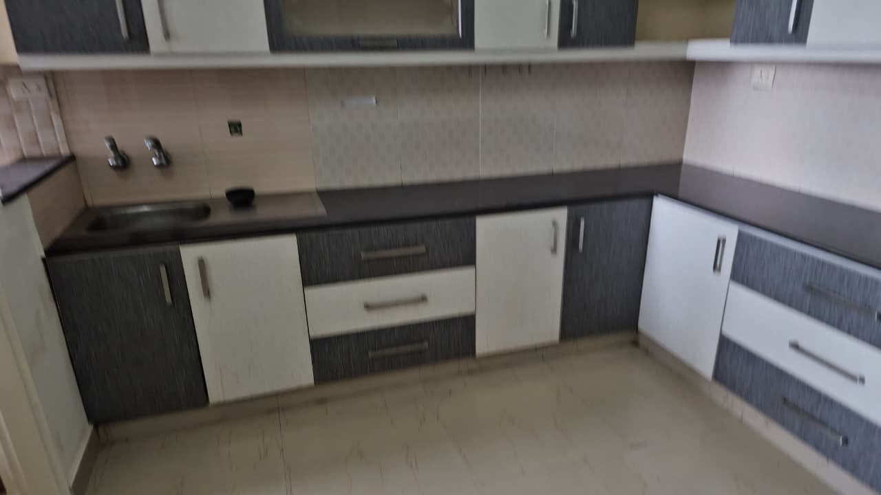 3BHK Fully Furnished Flat — photo 15